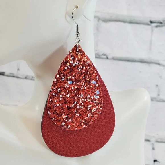 2 Layer Red Sparkle Faux Leather Dangle Chic Lightweight Earrings  2rd9 - Picture 6 of 6